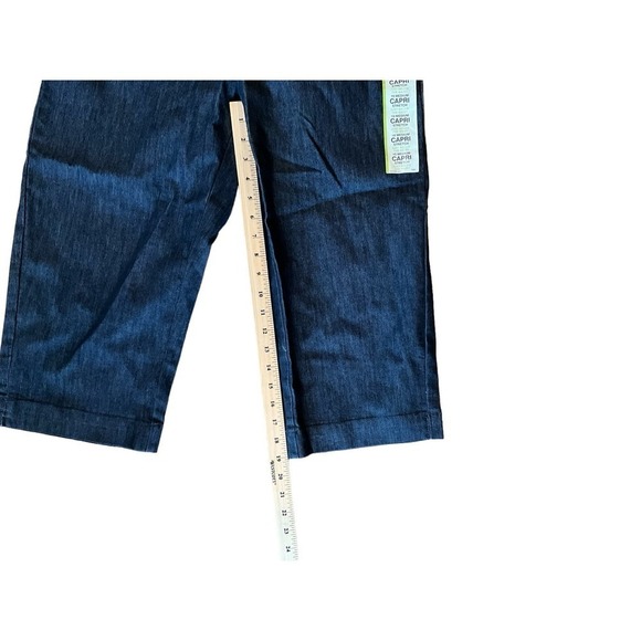 Lee Natural Fit Just Below The Waste Capri Pant Womens Size 10 Blue Straight Leg - Picture 4 of 5